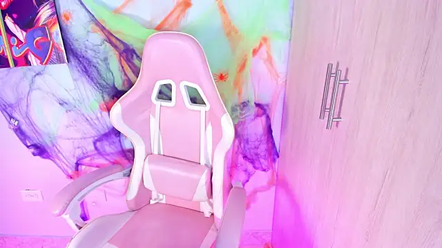 Athenea  fox online show from October 31, 2025, 11:40 am