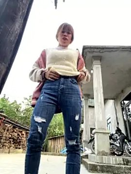 nhinhi-sexy online show from January 13, 2026, 9:57 am