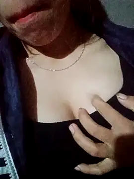 Snapshot of nhinhi-sexy chatting on October 8, 2025, 9:48 pm nhinhi-sexy online show from October 8, 2025, 9:48 pm