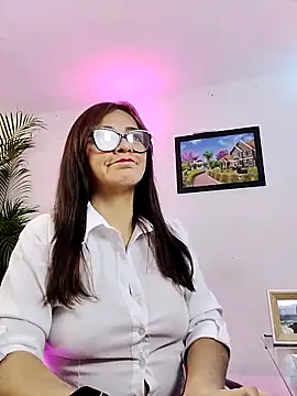 Carol Miss2 online show from November 18, 2025, 12:41 pm