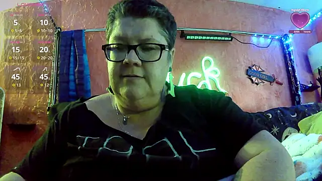 Snapshot of violentviolet68 chatting on June 10, 2026, 7:37 pm violentviolet68 online show from June 10, 2026, 7:37 pm