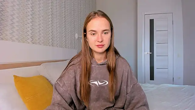 LilMary  online show from October 22, 2025, 6:13 am