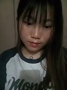 min-xinh online show from June 1, 2026, 7:35 pm