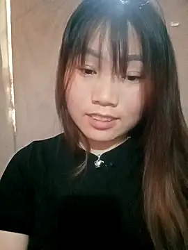 min-xinh online show from April 4, 2026, 3:57 am