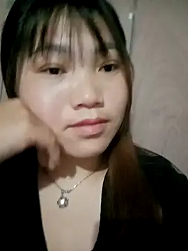 min-xinh online show from April 5, 2026, 10:27 pm