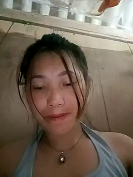 min-xinh online show from October 25, 2025, 12:17 pm