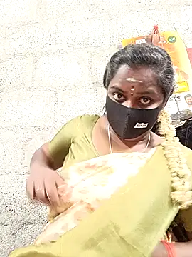 Snapshot of Tamil_Hot_Sindhu chatting on February 19, 2026, 6:16 pm Tamil Hot Sindhu online show from February 19, 2026, 6:16 pm