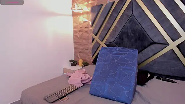 Valka Ross online show from February 5, 2026, 11:22 pm