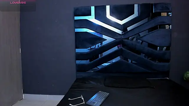 Valka Ross online show from October 15, 2025, 11:24 pm