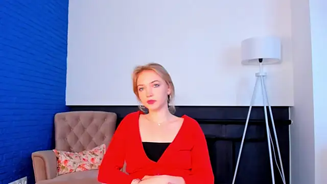 RanaeLaine online show from September 28, 2025, 6:42 am