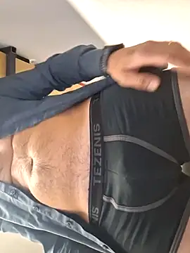 Nikbullx online show from October 6, 2025, 3:24 pm