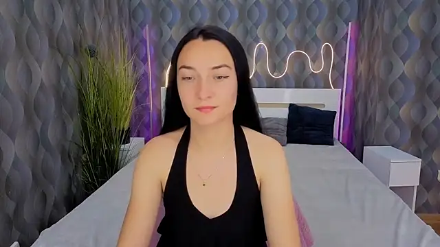 Snapshot of Emilly__Grey chatting on July 17, 2026, 5:32 pm Emilly Grey online show from July 17, 2026, 5:32 pm