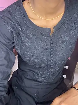 Nencycute1 online show from October 13, 2025, 5:42 am