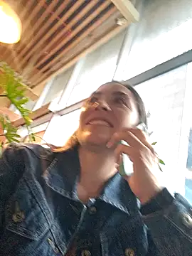 Mariana gom online show from October 10, 2025, 9:26 pm