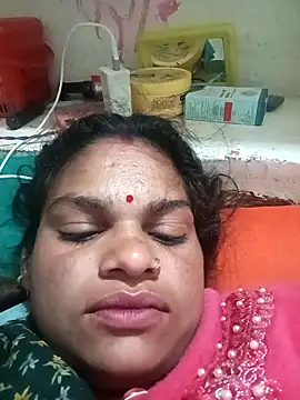 Snapshot of SHMA-77 chatting on January 5, 2026, 9:07 pm SHMA-77 online show from January 5, 2026, 9:07 pm