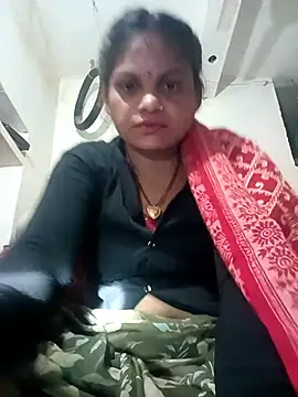 Snapshot of SHMA-77 chatting on February 9, 2026, 4:38 pm SHMA-77 online show from February 9, 2026, 4:38 pm