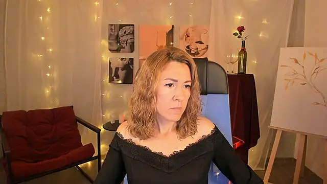 Snapshot of DonnaSmitth chatting on October 14, 2025, 3:23 pm DonnaSmitth online show from October 14, 2025, 3:23 pm