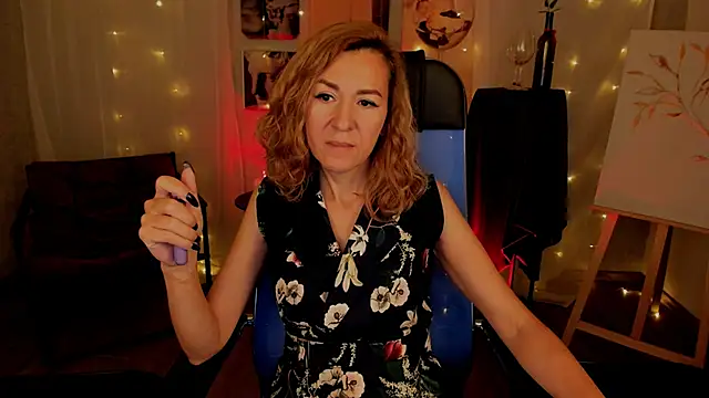 Snapshot of DonnaSmitth chatting on November 4, 2025, 9:24 am DonnaSmitth online show from November 4, 2025, 9:24 am