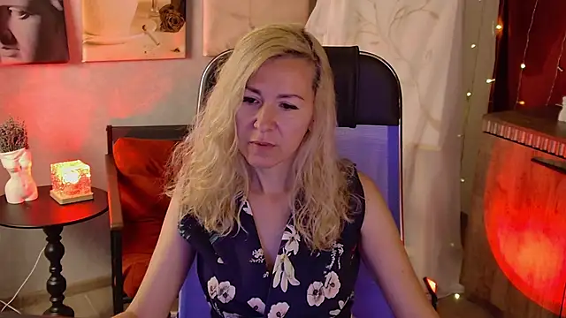 Snapshot of DonnaSmitth chatting on June 30, 2026, 10:21 pm DonnaSmitth online show from June 30, 2026, 10:21 pm
