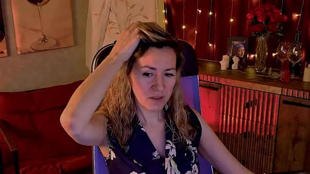 DonnaSmitth online show from April 13, 2026, 7:07 pm