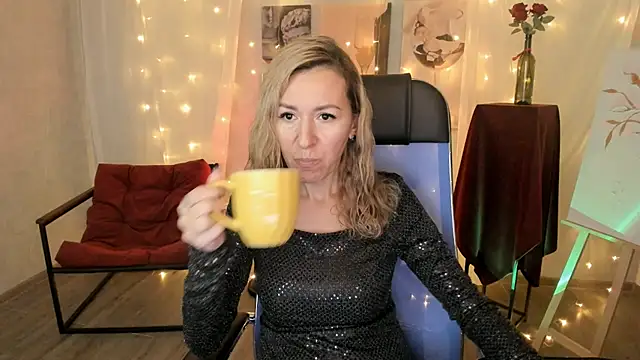 DonnaSmitth online show from February 13, 2026, 6:52 pm