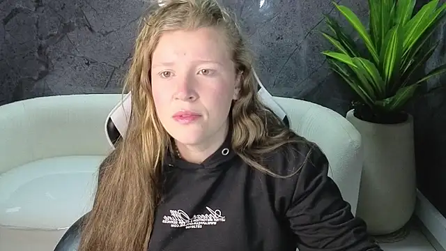 carla tp online show from November 5, 2025, 12:41 pm