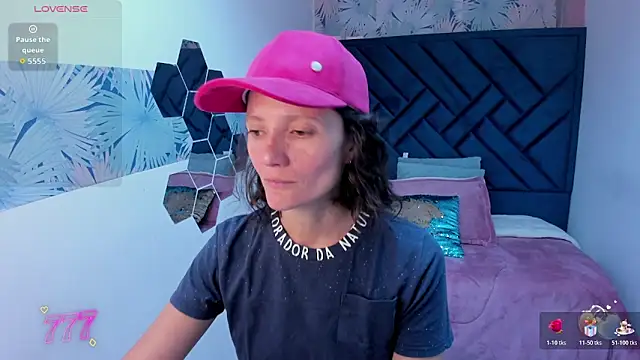 Valery More   online show from May 31, 2026, 1:17 pm