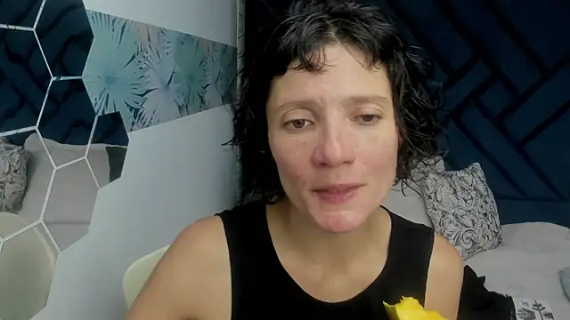 Valery More   online show from October 4, 2025, 12:07 pm