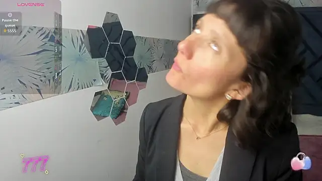 Valery More   online show from March 10, 2026, 1:04 pm