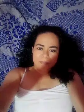 estrellita4325 online show from September 30, 2025, 4:13 pm
