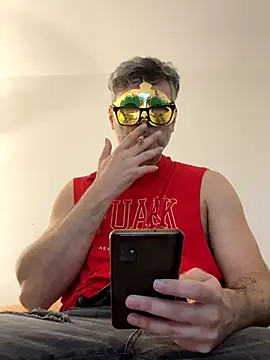 Chinolow online show from December 2, 2025, 12:55 am