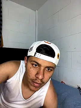 Snapshot of Ares_Cooper chatting on October 2, 2025, 6:17 am Ares Cooper online show from October 2, 2025, 6:17 am