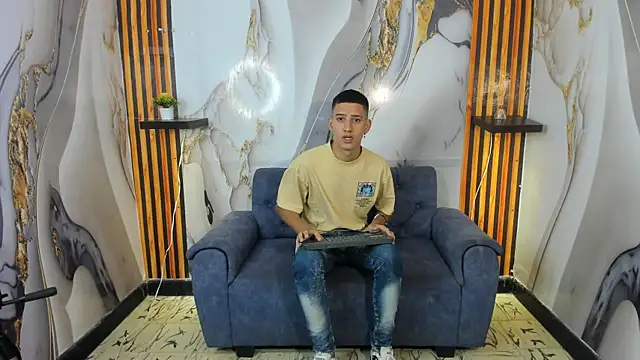 Ken Slim online show from October 4, 2025, 6:53 pm