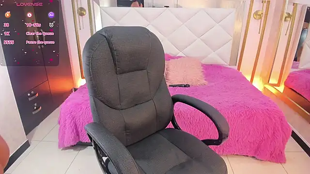 i kristi online show from November 11, 2025, 7:52 pm