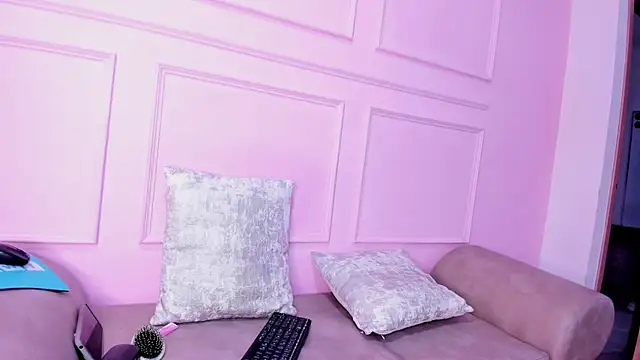 Cloe willss online show from October 23, 2025, 7:23 pm