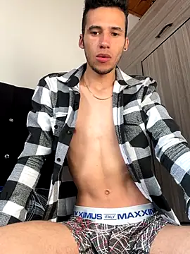 Snapshot of wiland_hot23 chatting on October 3, 2025, 9:27 pm wiland hot23 online show from October 3, 2025, 9:27 pm