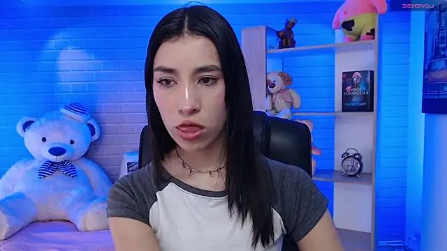 Snapshot of koyuki_san chatting on October 28, 2025, 7:13 pm koyuki san online show from October 28, 2025, 7:13 pm