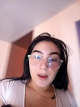 VioletVixen01 online show from October 1, 2025, 1:48 pm