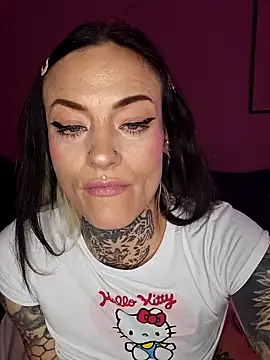 Peach420live online show from March 10, 2026, 11:20 pm