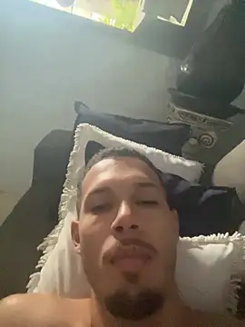 MCLZK online show from April 8, 2026, 7:59 pm