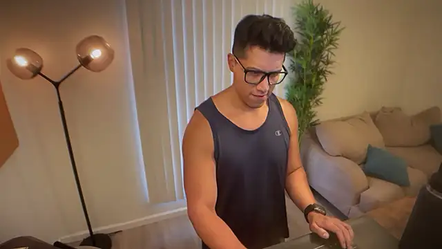austinfxxx online show from October 3, 2025, 8:54 pm