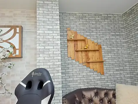 Snapshot of Alisonn_Doll chatting on November 7, 2025, 12:10 pm Alisonn Doll online show from November 7, 2025, 12:10 pm