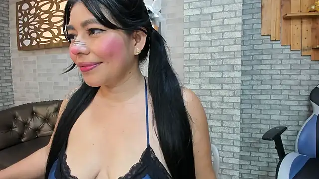 Snapshot of Alisonn_Doll chatting on January 16, 2026, 7:07 pm Alisonn Doll online show from January 16, 2026, 7:07 pm