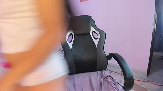 Amelia Rivas online show from February 27, 2026, 7:24 pm