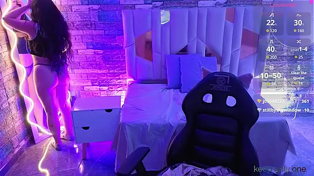 Ixchel tay online show from April 21, 2026, 1:42 am