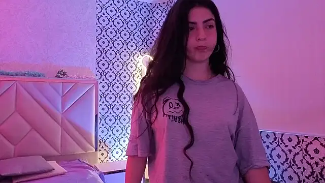 Snapshot of Ixchel_tay chatting on February 5, 2026, 3:57 am Ixchel tay online show from February 5, 2026, 3:57 am