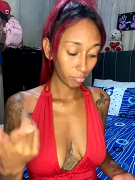 Zasha Romero online show from October 17, 2025, 3:32 am