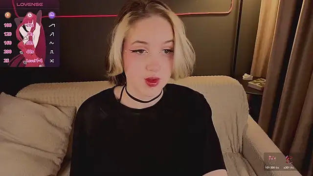 luna son online show from March 13, 2026, 9:31 pm