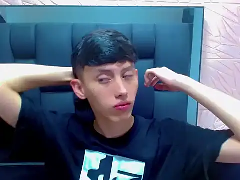 thaigo twink38 online show from December 20, 2025, 7:11 am