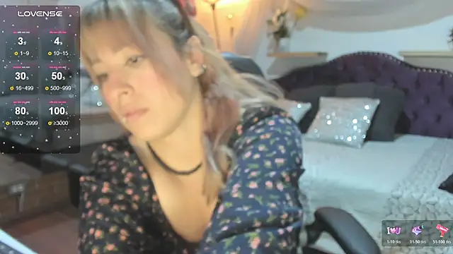 Snapshot of sophialyh_1 chatting on November 22, 2025, 12:37 pm sophialyh 1 online show from November 22, 2025, 12:37 pm